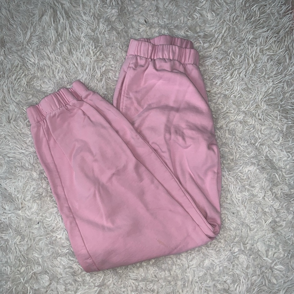 Brandy Melville pink sweatpants!